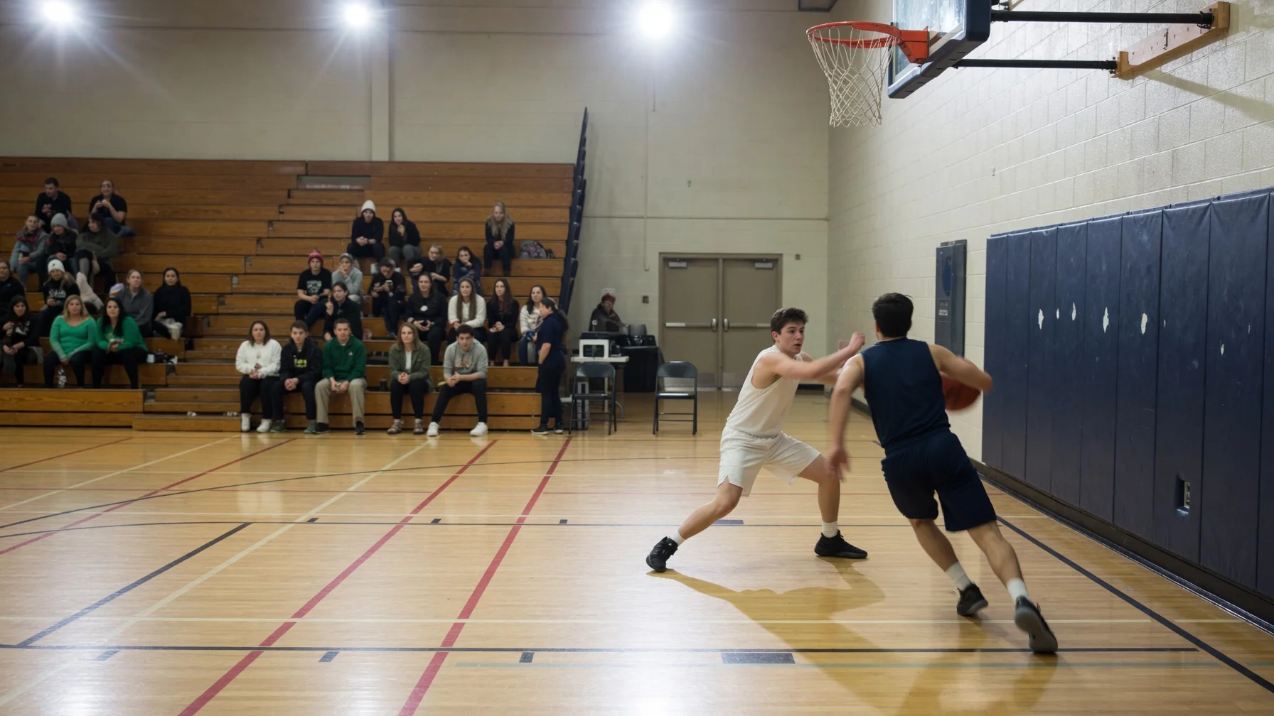 AAU Basketball vs School Basketball (2) AAU Basketball vs School Basketball